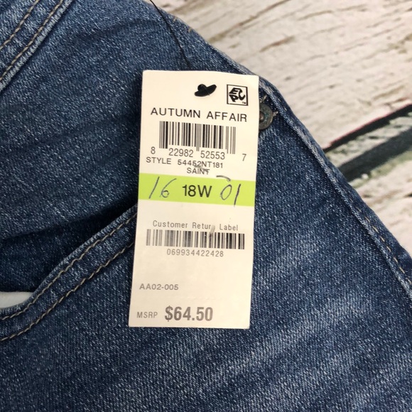 Style & Co Slim Leg Mid Rise Jeans NWT - Picture 2 of 8